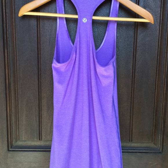 Lululemon tank - Picture 2 of 4